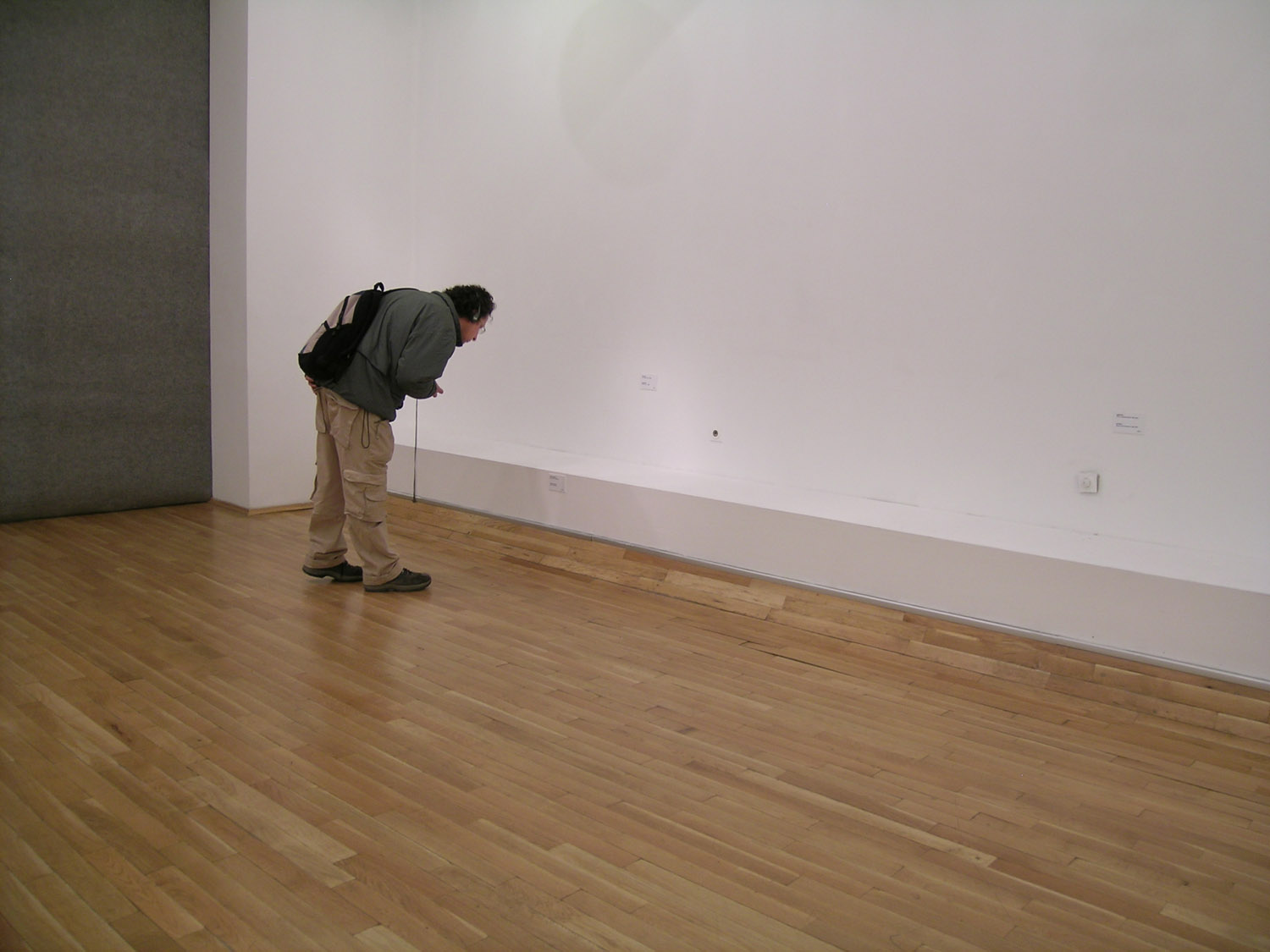 Ivan Moudov / Sibin Vassilev, Guide, 2006. Audio guide, labels. Installation view, Sofia Art Gallery, Sofia, 2006.