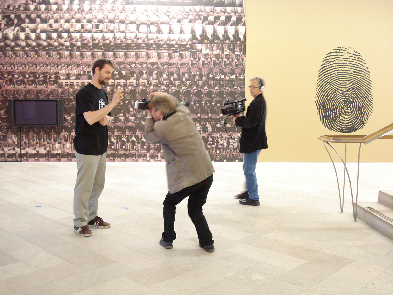 Romanian trick - Moderna Museet, 2008. Performance. Photo: Gergana Moudova.